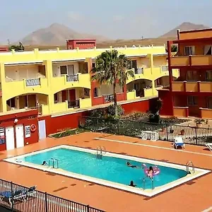 Residencial La Caleta / Fuerteventura La Oliva